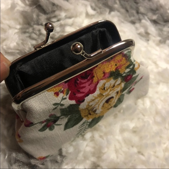 Fashion wallet with coin purse - Picture 10 of 11